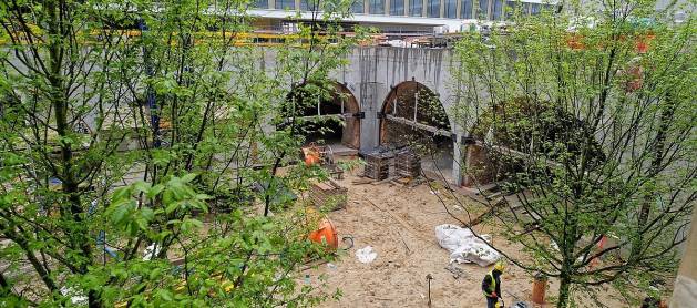 Rewitalizacja historycznych obiektów w Browarach Warszawskich. Nowe życie Warzelni i Leżakowni