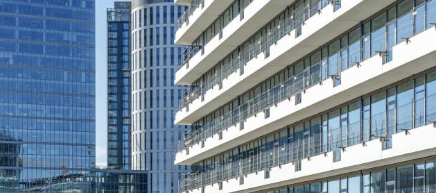 Budowa biurowca w projekcie Towarowa22 na ostatniej prostej